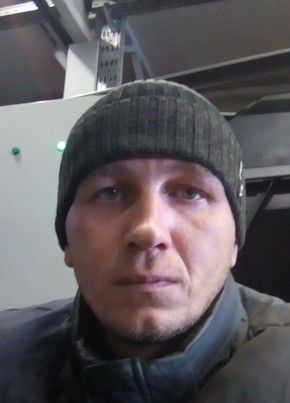 Илья, 37, Россия, Таштагол