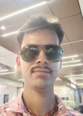 Raja, 26, India, Surat