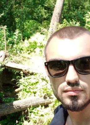 Микола, 28, Україна, Чернівці