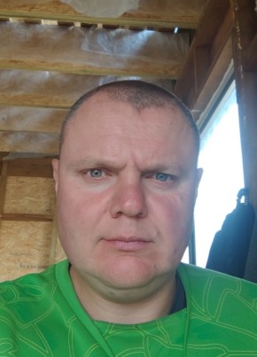 Денис из Москвы 43 года