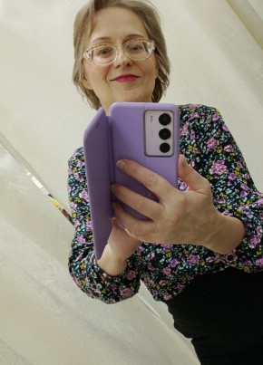 Claire из Салігорска 56 лет