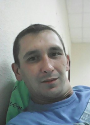 Андрей, 41, Россия, Остров