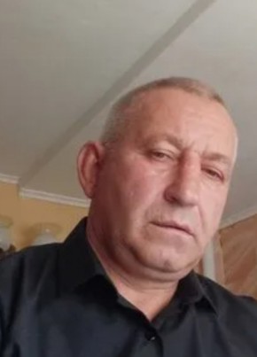 Сергей из Зверево 52 года