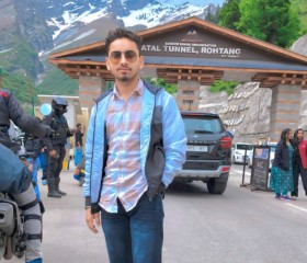 Video call, 18, Delhi