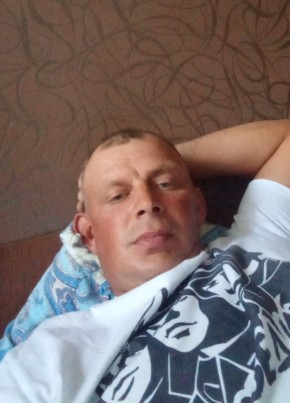 Leonid, 40, Russia, Simferopol