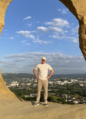 Aleksandr, 43, Russia, Elista