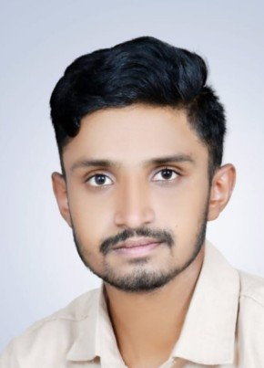 Dinesh Waghmare, 23, India, Dīglūr