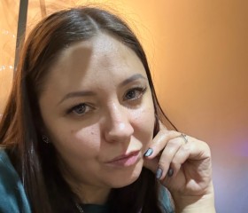Yuliya, 37, Saint Petersburg