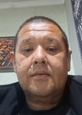 Фархад из Астаны 46 лет
