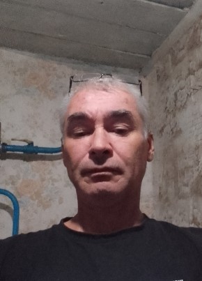 Ринат из Альметьевска 49 лет