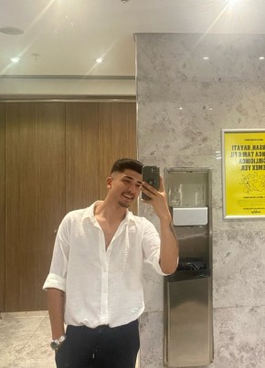 Sinan, 18, Türkiye Cumhuriyeti, İstanbul