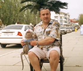 Виктор, 59 лет, Бобров