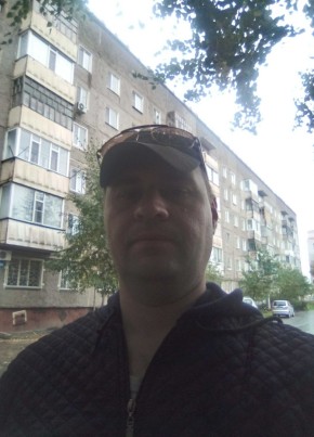 Oleg, 39, Қазақстан, Ақсу (Павлодар обл.)