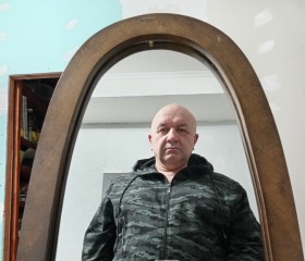 Александр, 59 лет, Новый Уренгой