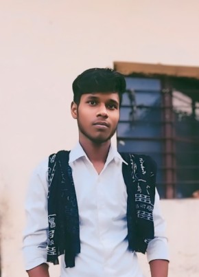 Sanni, 18, India, Basti