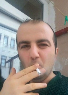 Yaşar, 39, Türkiye Cumhuriyeti, Trabzon