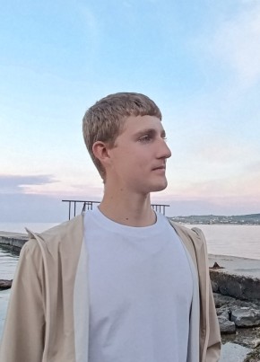 Сергей из Феодосии 21 год