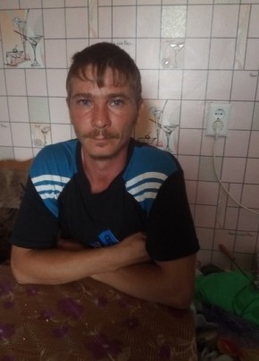Александр, 34, Россия, Ровное