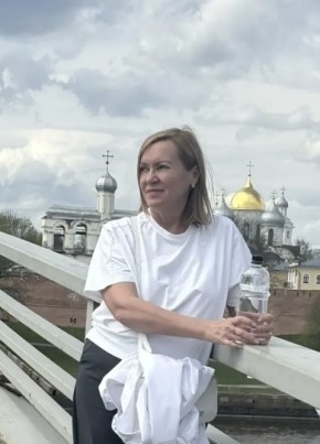 Элина из Санкт-Петербурга 60 лет