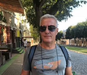 Vitaliy, 65, Moscow