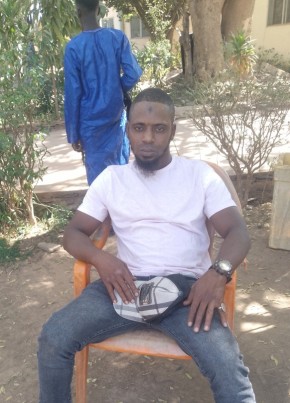 Alassane, 28, République du Mali, Bamako