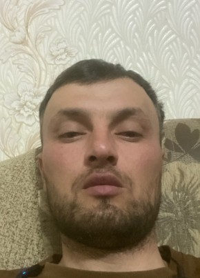 Фаррух из Тюмени 32 года
