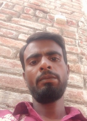 Sayed Matin, 22, India, New Delhi
