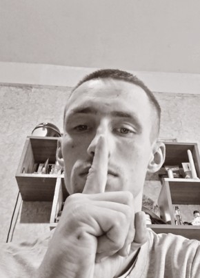 Илья, 25, Россия, Луга