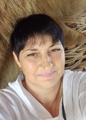 Галина, 51, Россия, Адлер