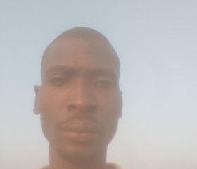 AmAEHERoRlE, 18, Abidjan