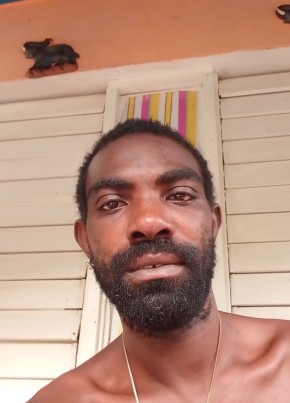 Desmond, 35, Jamaica, Kingston