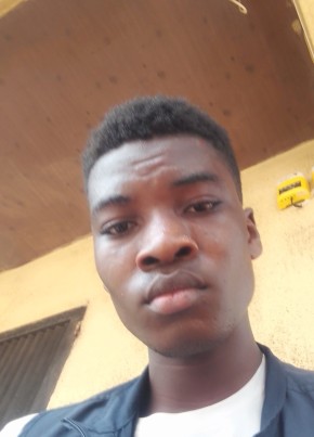 Emmanuel, 18, Nigeria, Benin City
