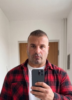 Александр из Кириллова 49 лет