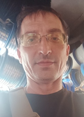 Sergey, 43, Ukraine, Luhansk