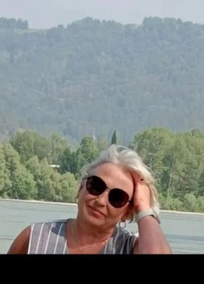 Татьяна из Барнаула 66 лет