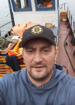 Александр из Братска 43 года