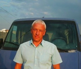 Андрей, 56 лет, Починок