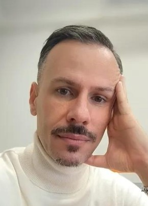 Сергей из Paris 42 года