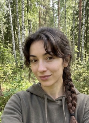 Алина из Новосибирска 28 лет