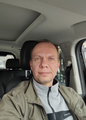 Иван из Санкт-Петербурга 46 лет