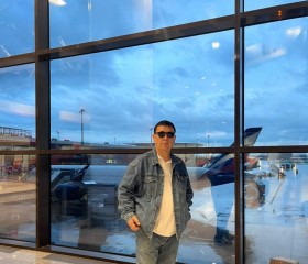 Erik, 45, Saint Petersburg