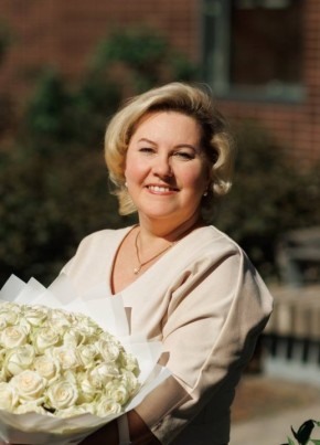Елена из Москвы 48 лет