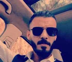 Zakaria, 29, Boumerdas