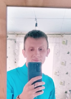 Владимир, 27, Россия, Калачинск