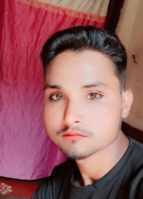 Javed Qureshi, 21, India, Shāhpur (State of Uttar Pradesh)