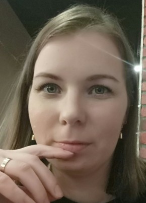 Юлия, 32, Россия, Санкт-Петербург