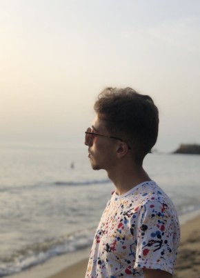Yasser из Oran 27 лет