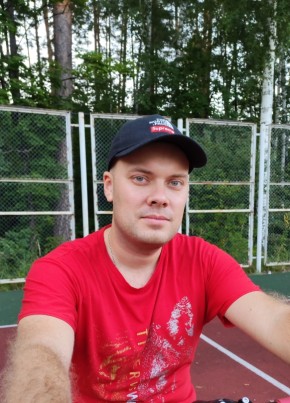 Илья Урядов