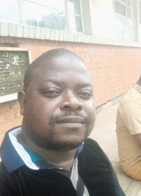 Steve Etie, 41, Malaŵi, Blantyre