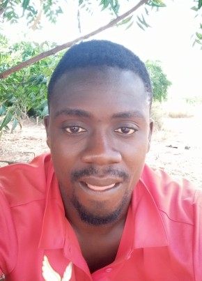 Nunoo Gomes, 34, Ghana, Accra